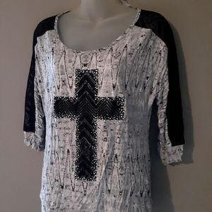 NWT Vanity blouse